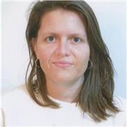 Profesora de dibujo apta para todos los niveles.